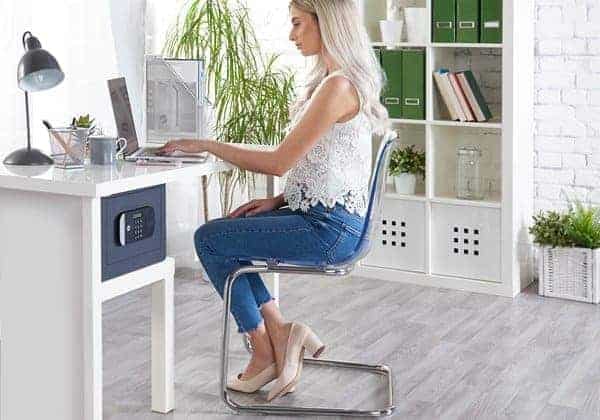 Sejf domowy Yale YSEM/250/EG1 - zamek elektroniczny - zdjęcie 2 | Sklepsejfy.pl