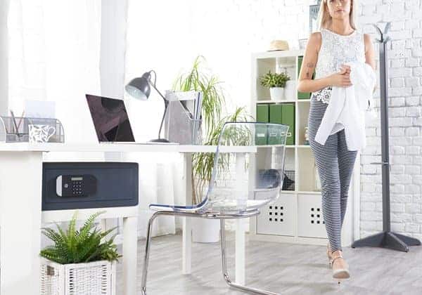 Sejf na Laptop YALE YLEM/200/EG1 - zdjęcie 3 | Sklepsejfy.pl